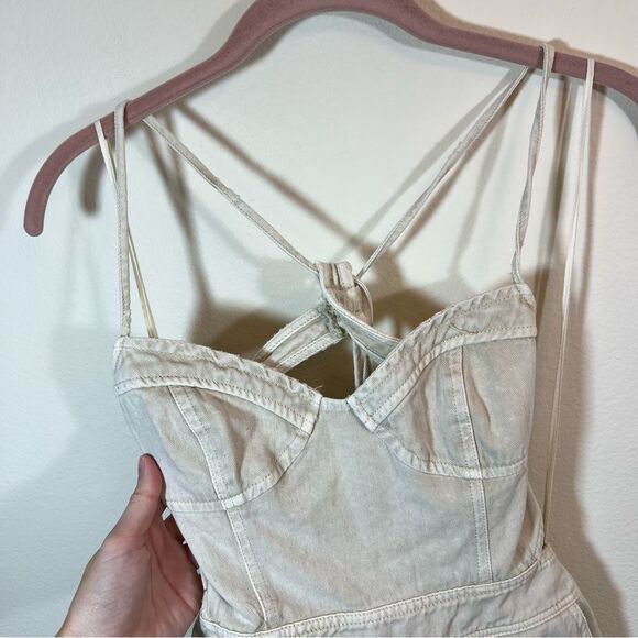 Mustard Seed Women’s Open Back Denim Romper Cream Small NWT - Picture 3 of 13